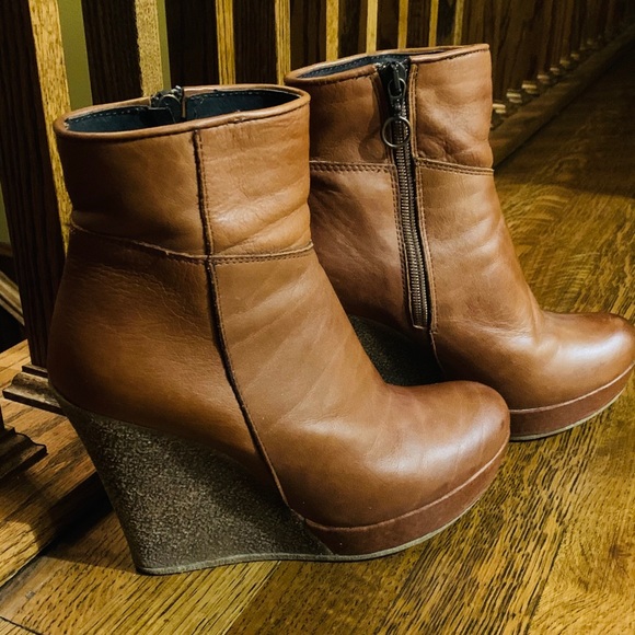 Browns - Edgy women ankle wedge booties (Size 6) - Picture 2 of 5
